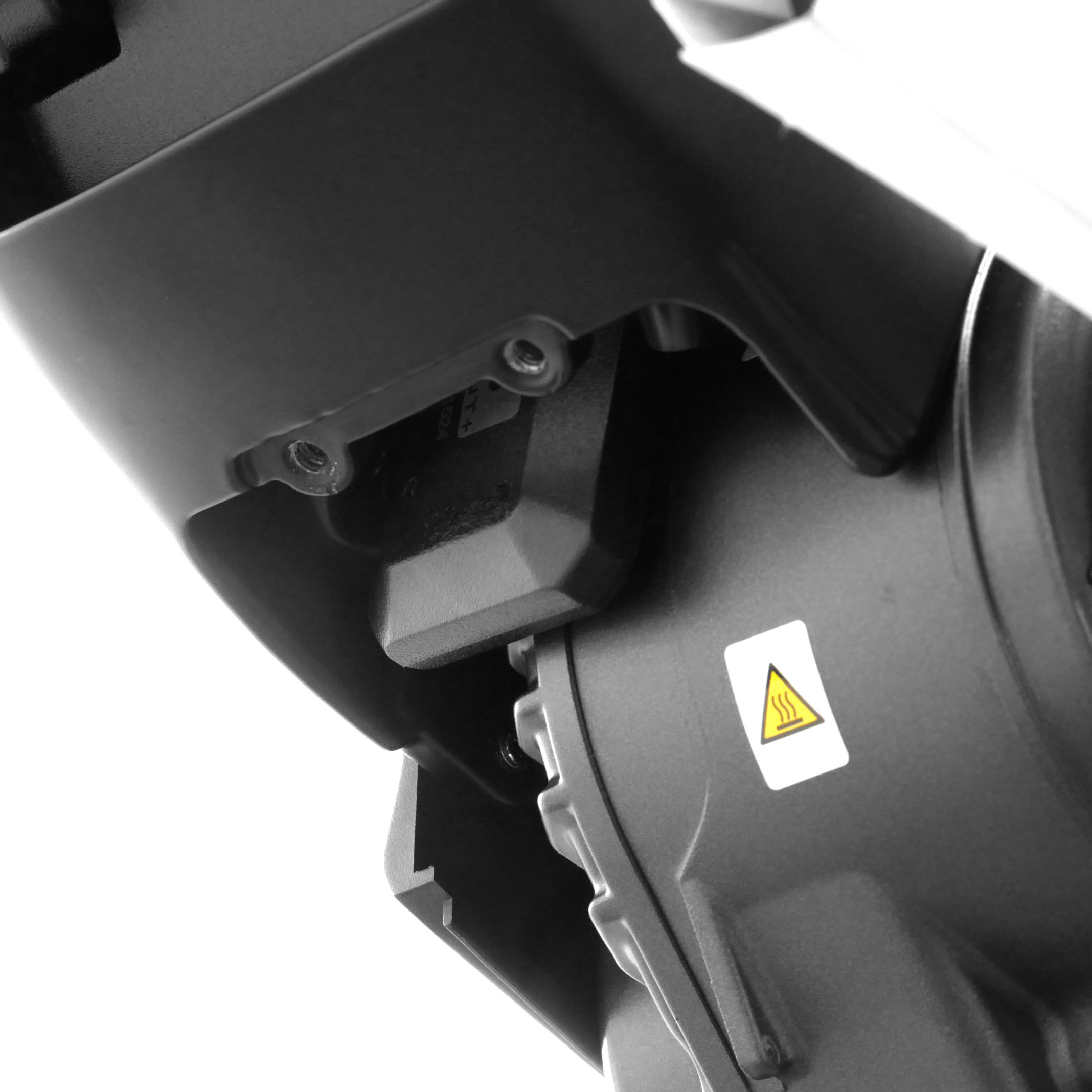 giant-smart-gateway-10-radio-interface-mounted_3840x2160